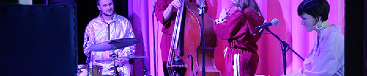 Showmastersband: Dominik Back, Ferdinand Roscher, Luna Burkert und Julia Fischer